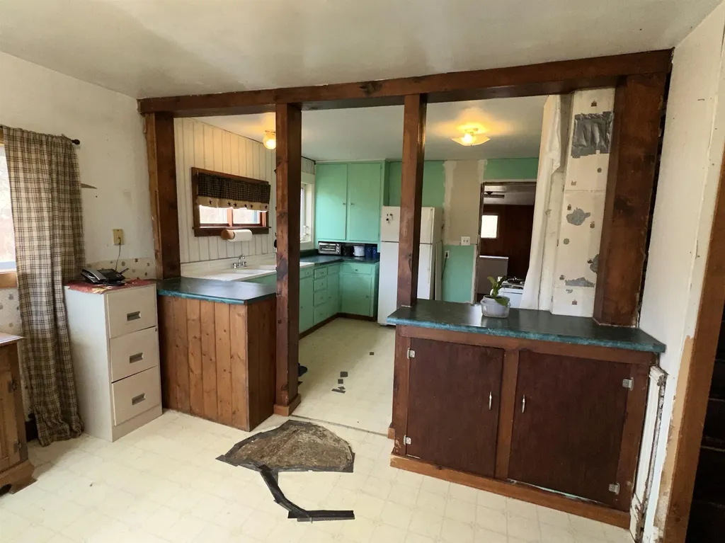 2652 Vt Route 133 Pawlet VT 05761