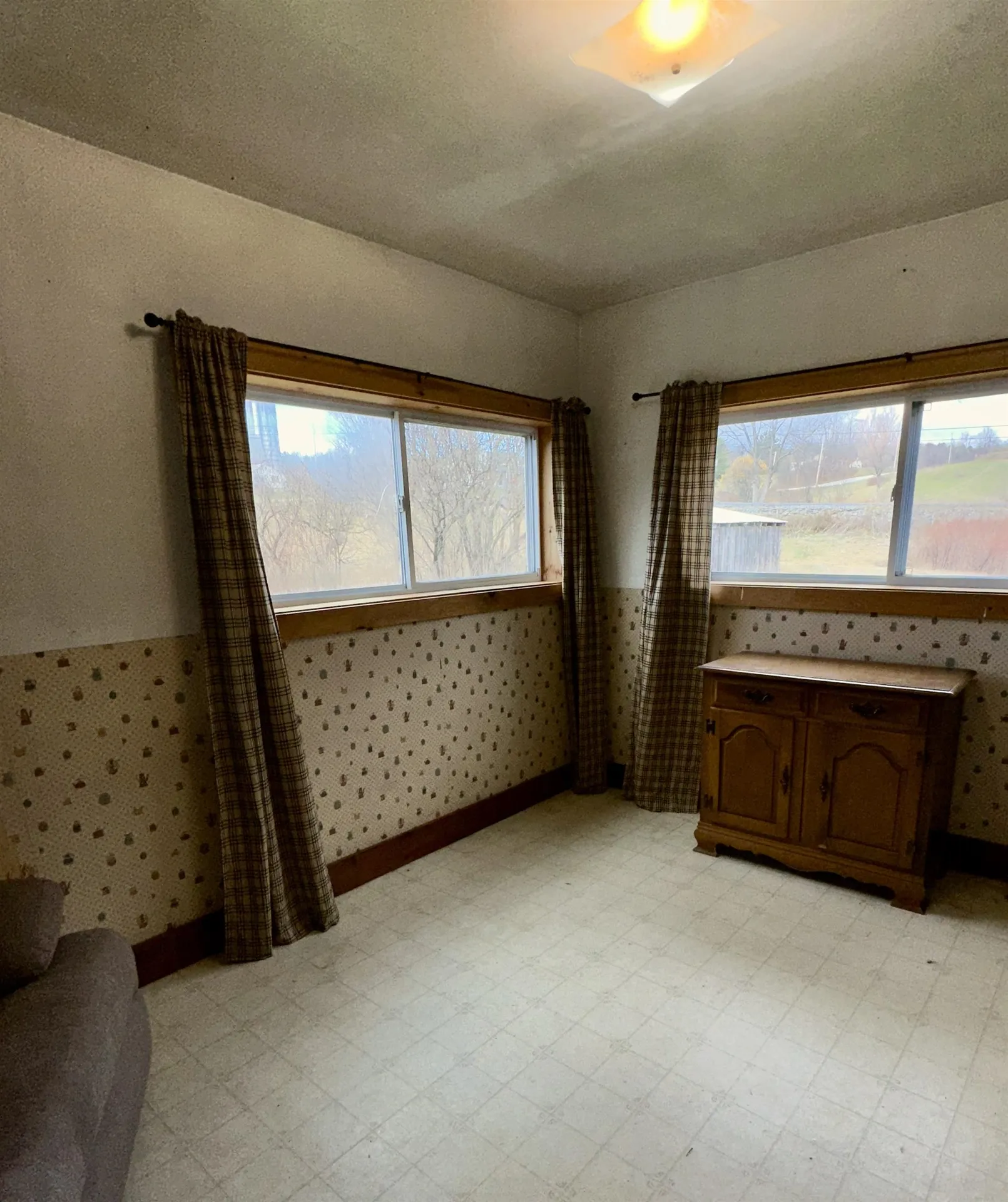 2652 Vt Route 133 Pawlet VT 05761