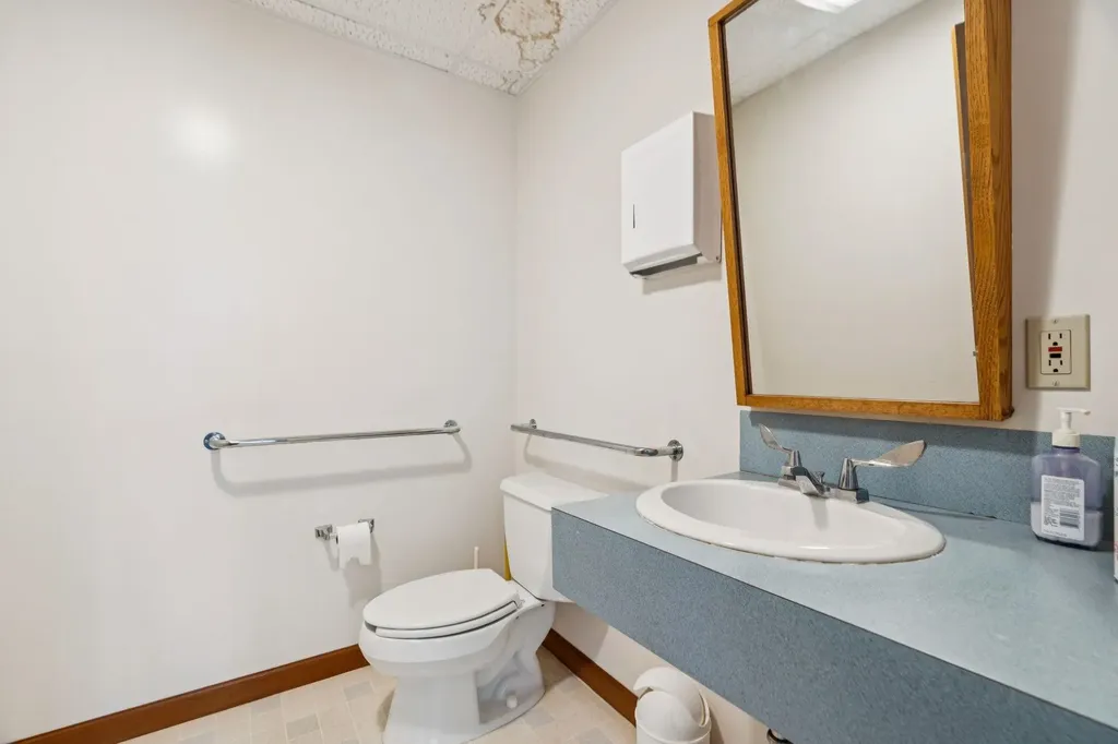 61 Depot Street Hartford VT 05001