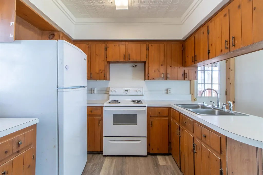 428 Coventry Street Newport City VT 05855