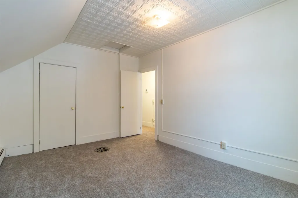 428 Coventry Street Newport City VT 05855