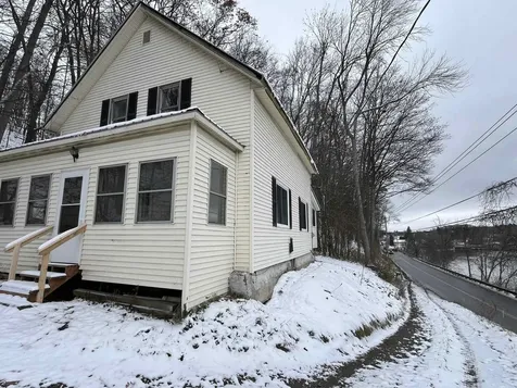 428 Coventry Street Newport City VT 05855