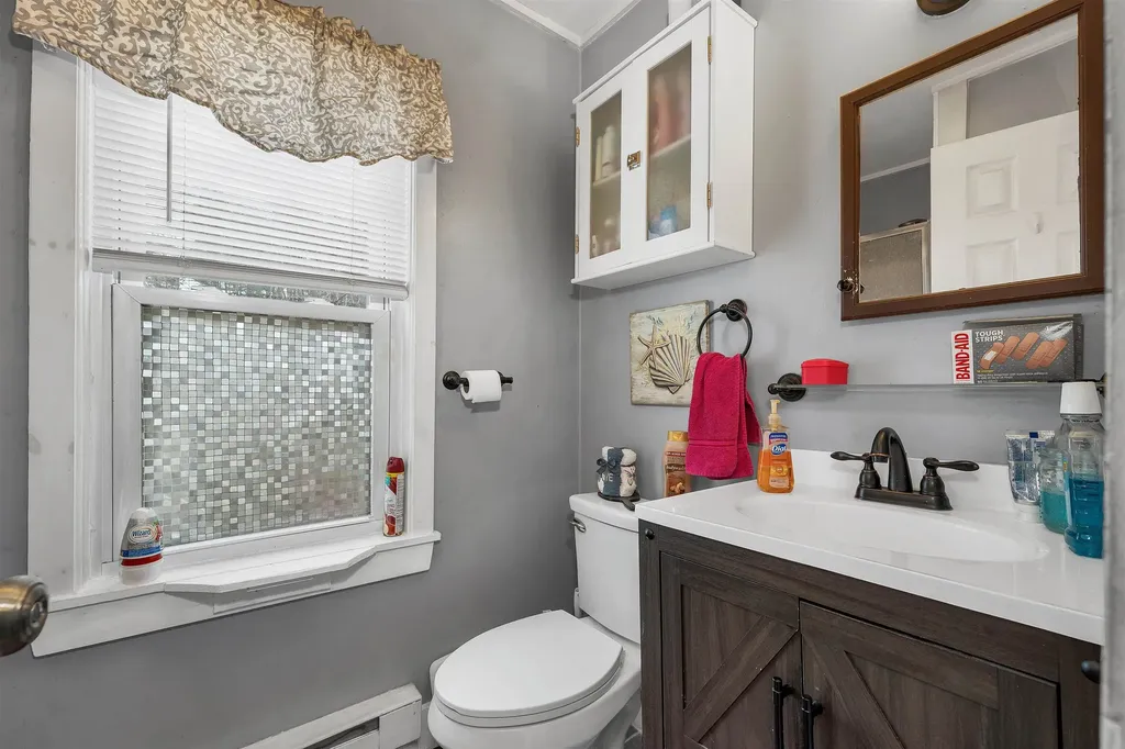 14 Folsom Road Ossipee NH 03814