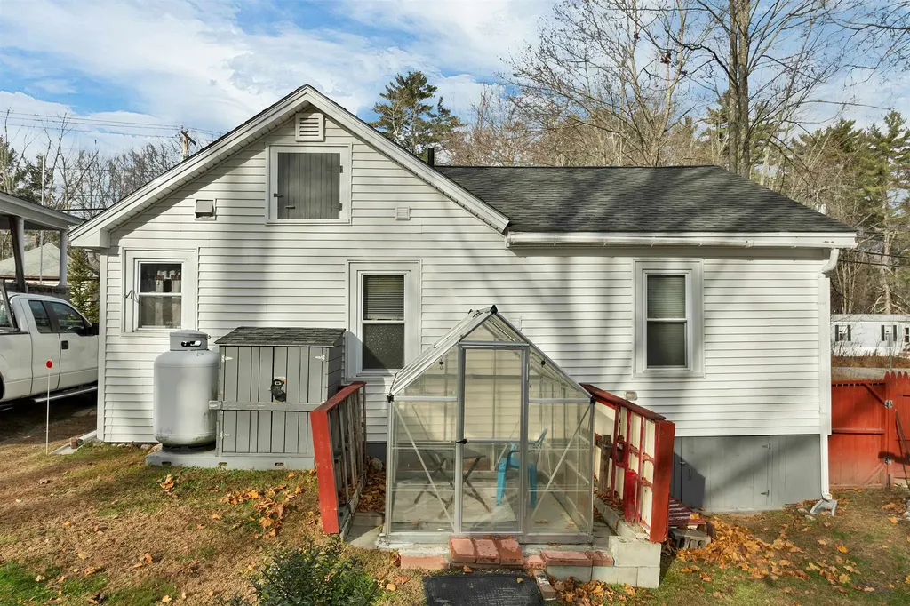 14 Folsom Road Ossipee NH 03814