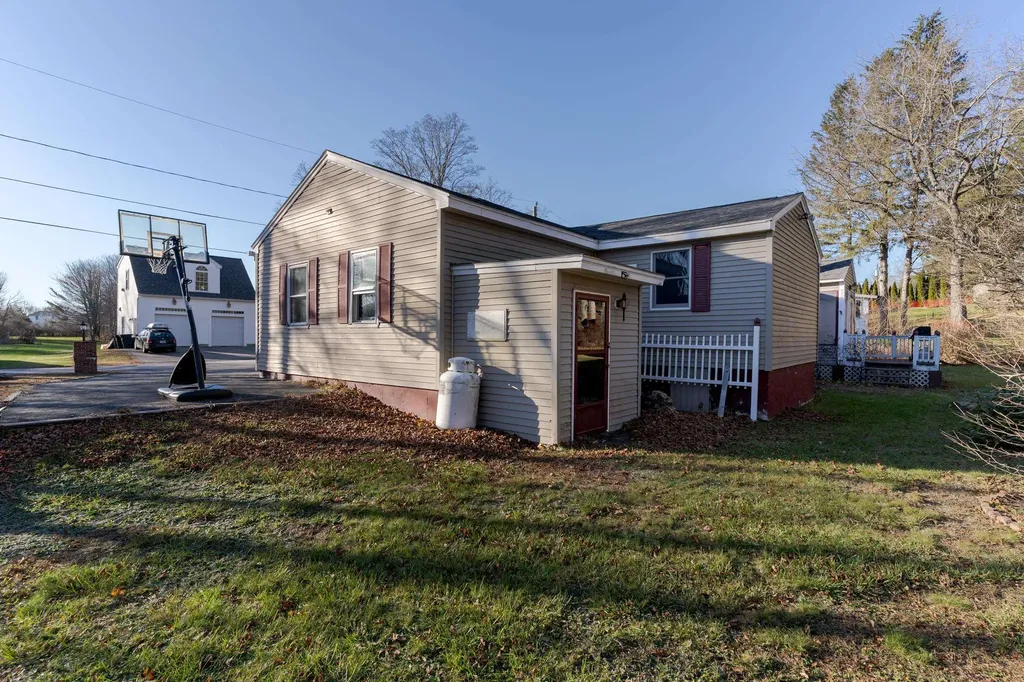 442 Prospect Street Rollinsford NH 03869