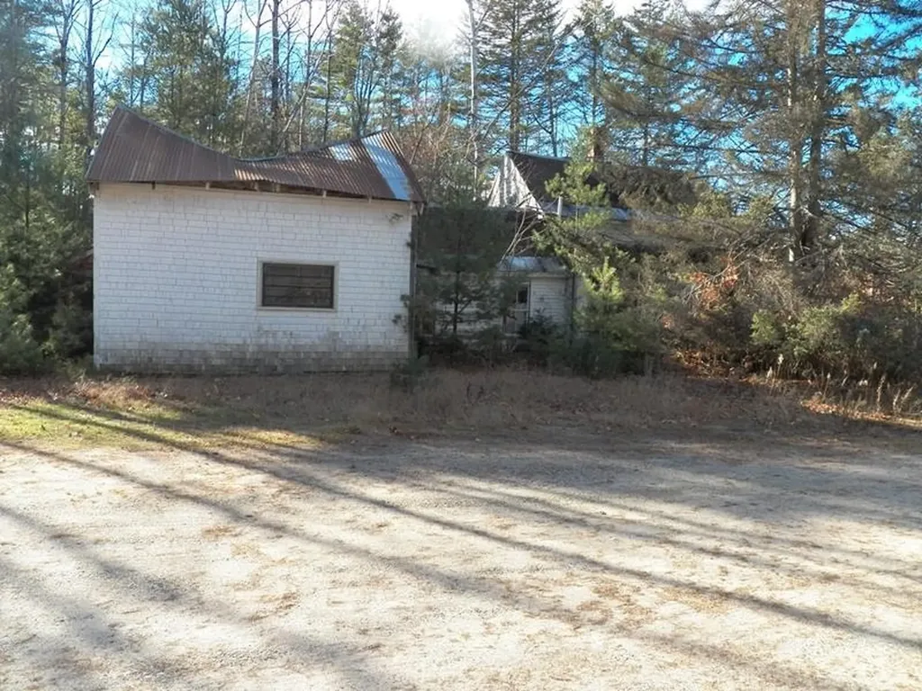 520 Green Mountain Road Effingham NH 03882