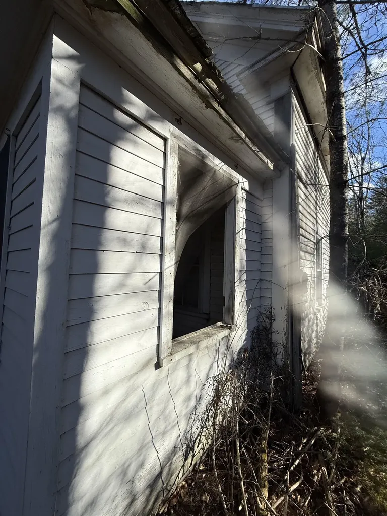 520 Green Mountain Road Effingham NH 03882