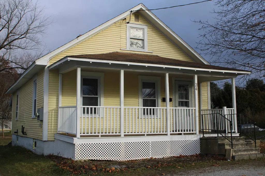 34 Stratton Road Rutland City VT 05701