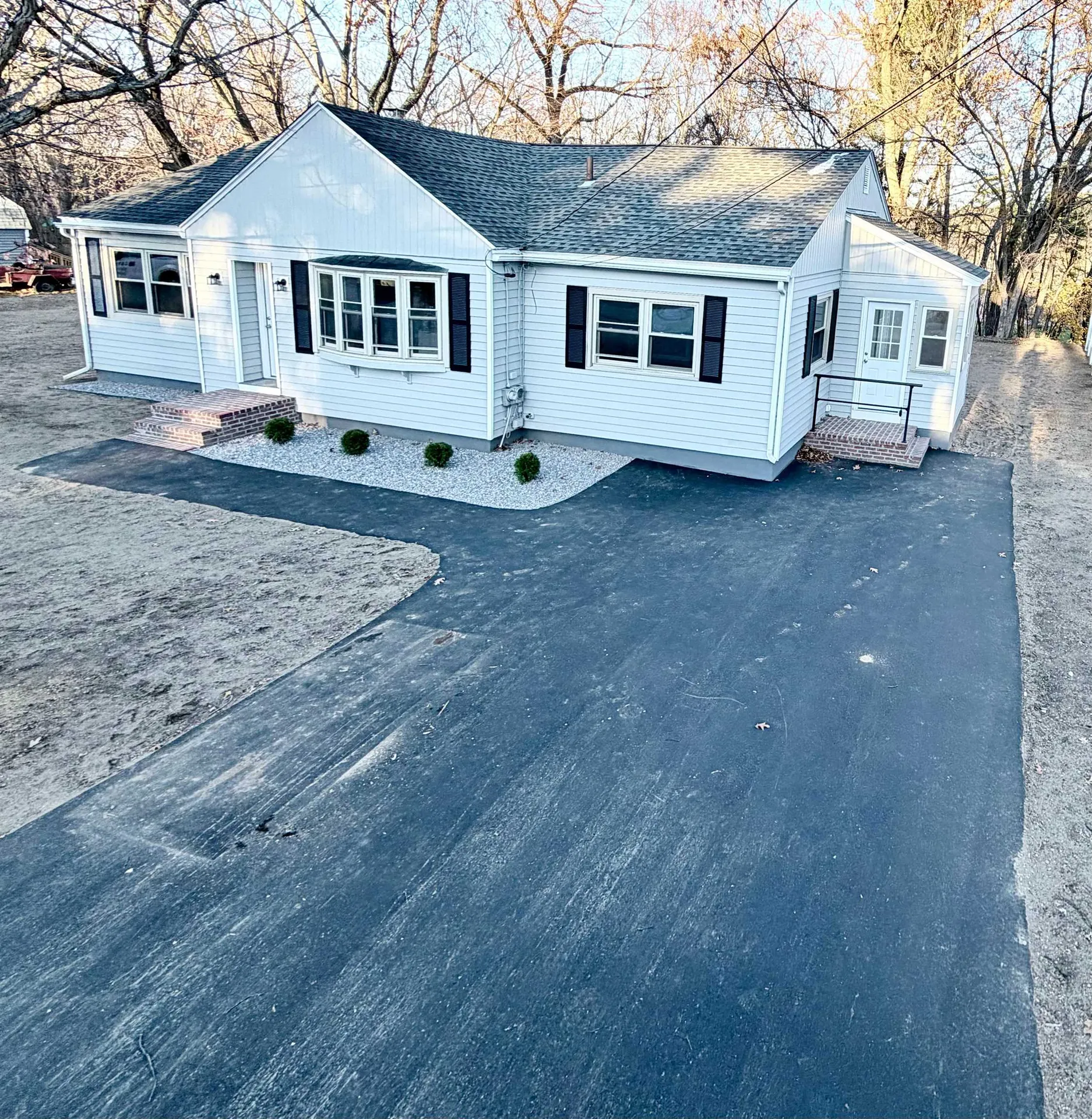 25 Saint Marie Street Manchester NH 03102-3830