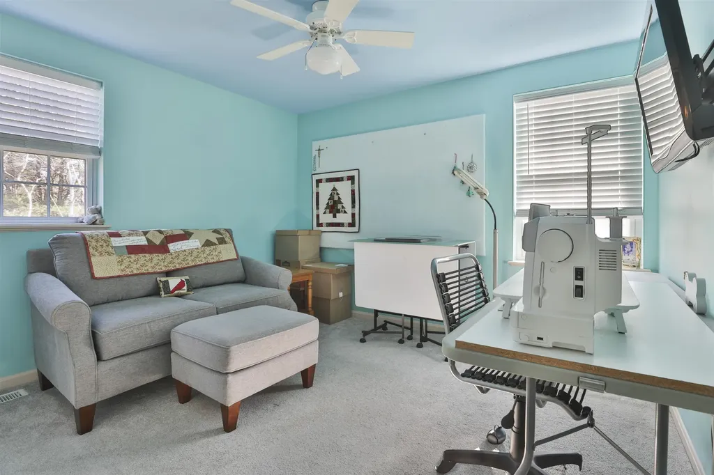 5B Mustang Court Goffstown NH 03045