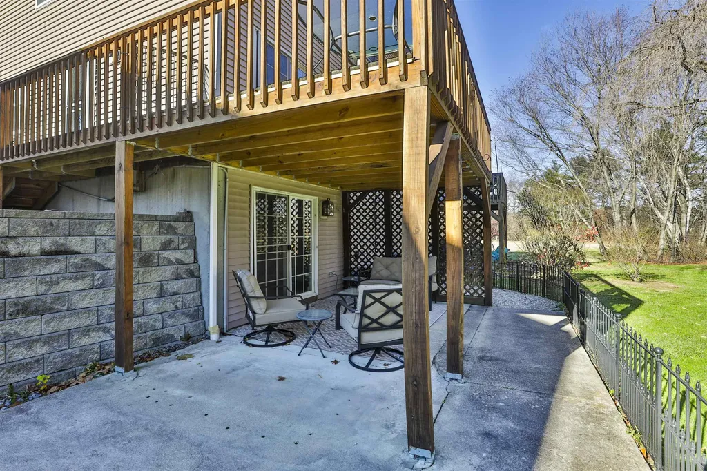 5B Mustang Court Goffstown NH 03045