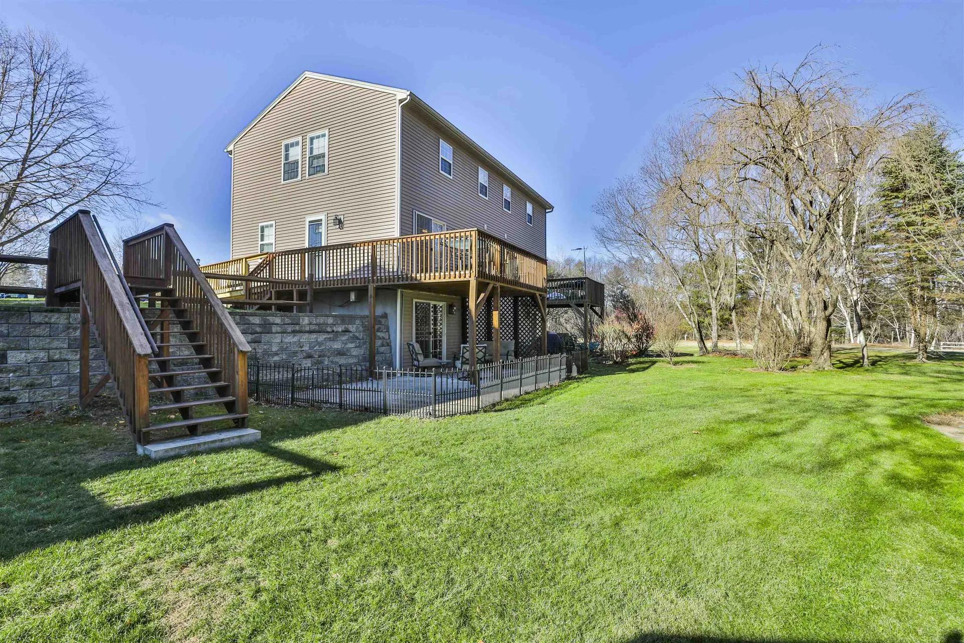 5B Mustang Court Goffstown NH 03045