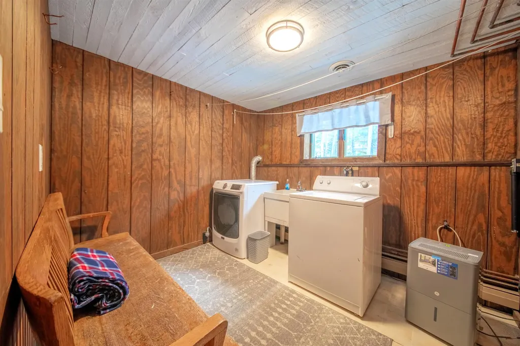 261 Handle Road Dover VT 05356