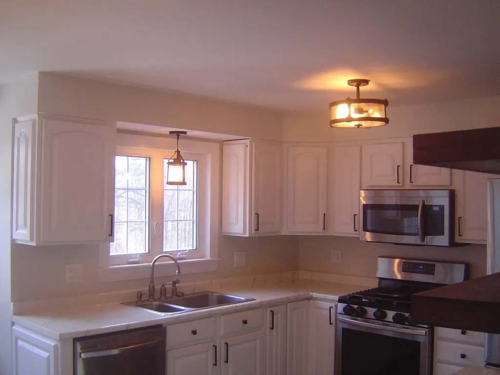 63 Derryfield Court Manchester NH 03104