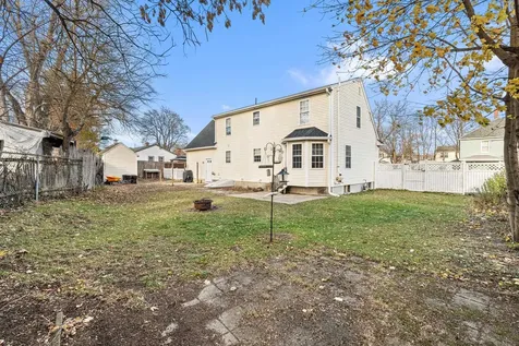 63 Dexter Street Nashua NH 03060