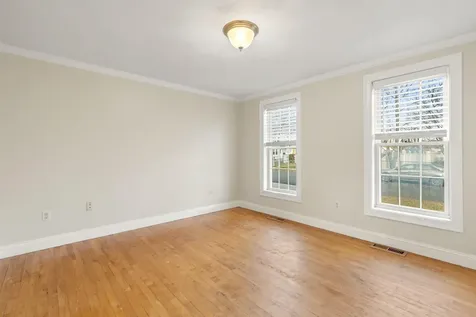 63 Dexter Street Nashua NH 03060