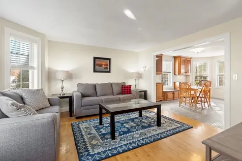 63 Dexter Street Nashua NH 03060