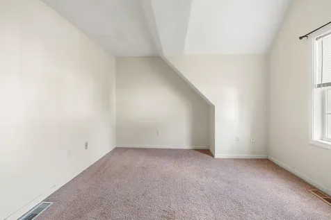 63 Dexter Street Nashua NH 03060