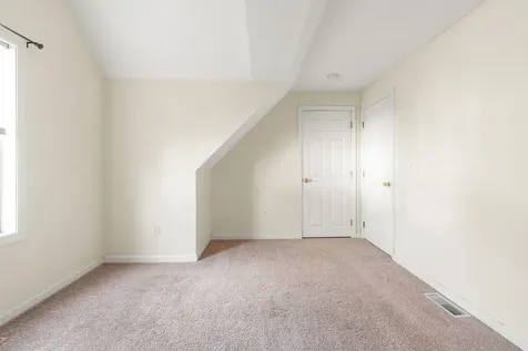 63 Dexter Street Nashua NH 03060