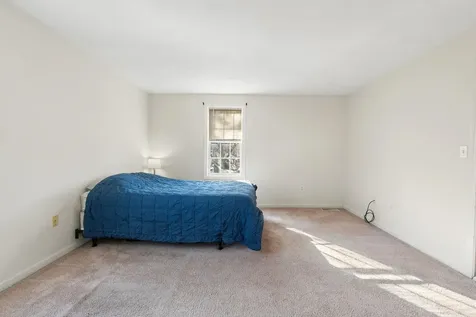 63 Dexter Street Nashua NH 03060