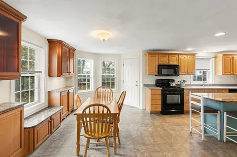 63 Dexter Street Nashua NH 03060