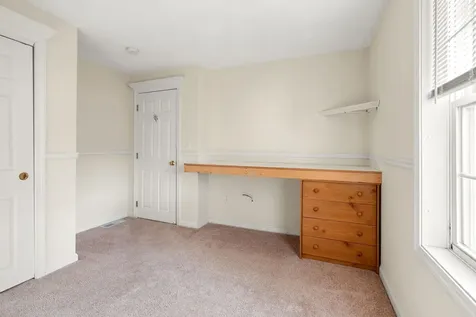 63 Dexter Street Nashua NH 03060