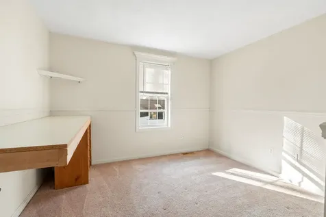 63 Dexter Street Nashua NH 03060