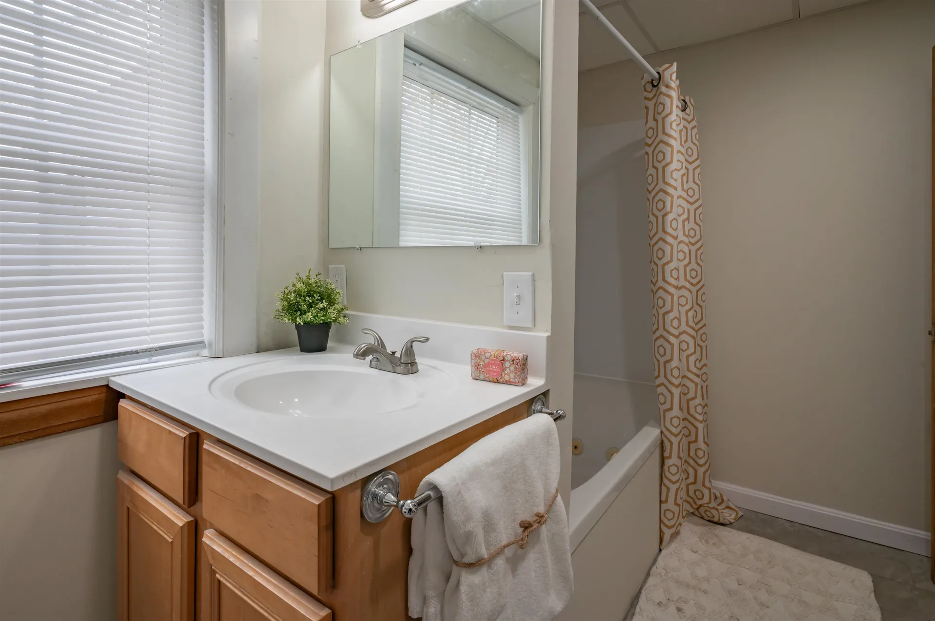 459 Central Street Manchester NH 03103