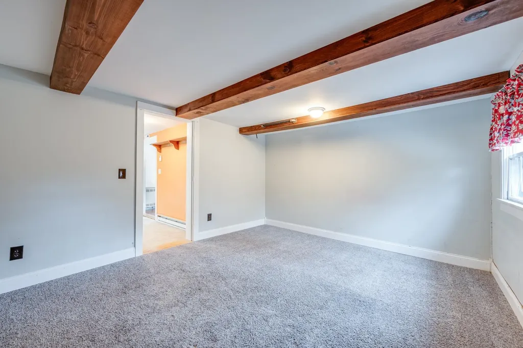 274 Edgemont Road Sunapee NH 03782