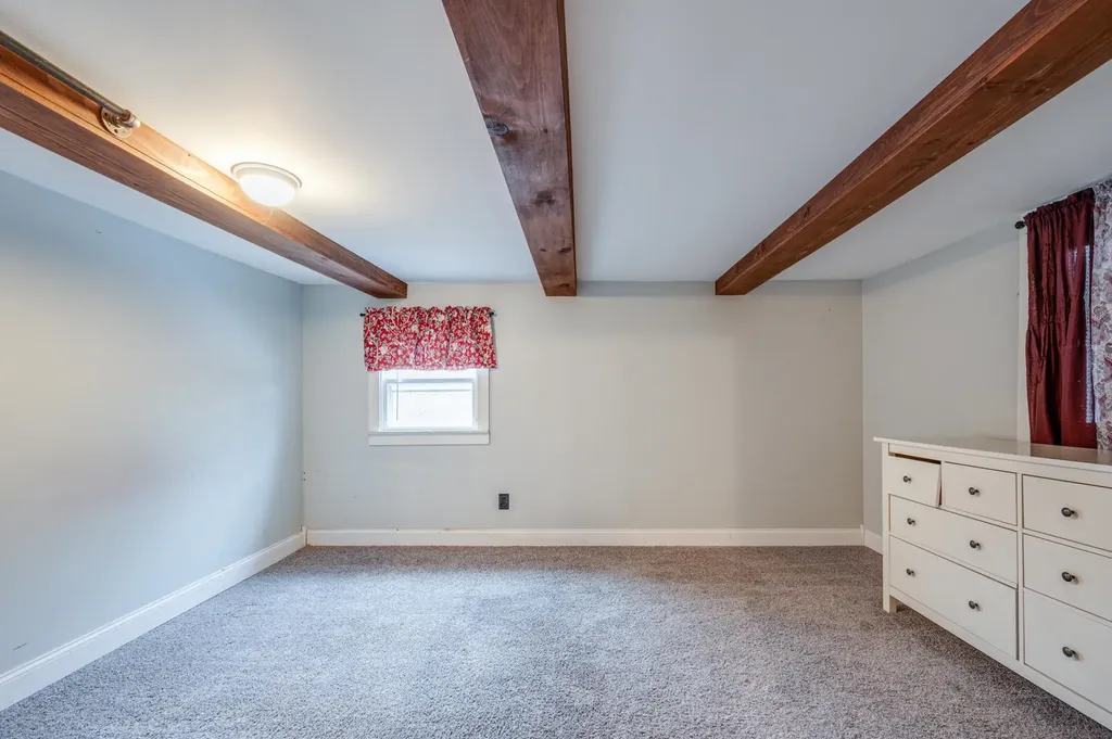 274 Edgemont Road Sunapee NH 03782