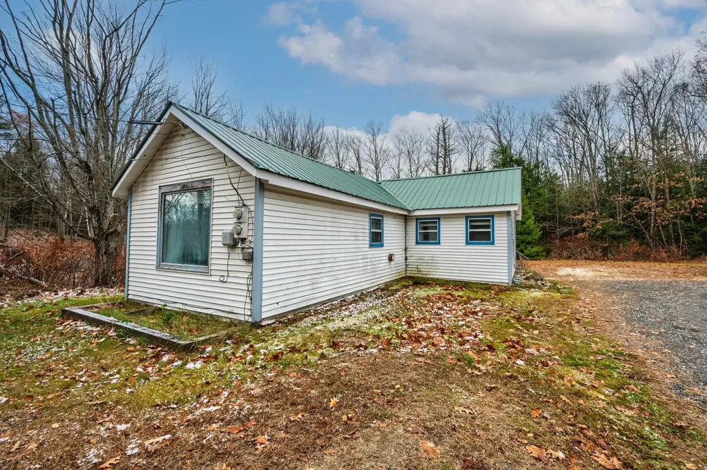 274 Edgemont Road Sunapee NH 03782