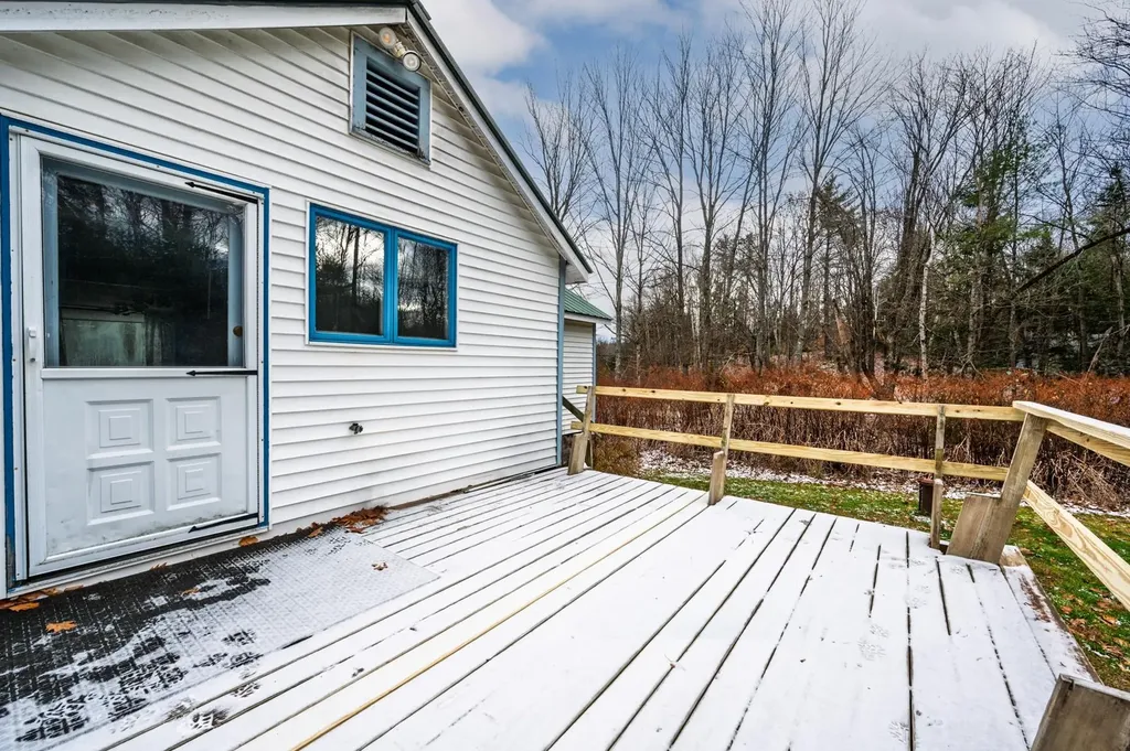 274 Edgemont Road Sunapee NH 03782