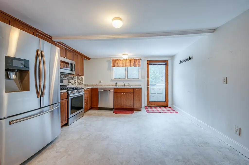 274 Edgemont Road Sunapee NH 03782