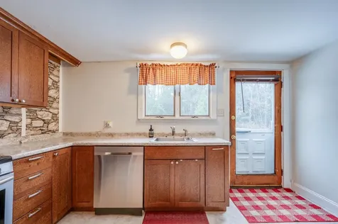274 Edgemont Road Sunapee NH 03782