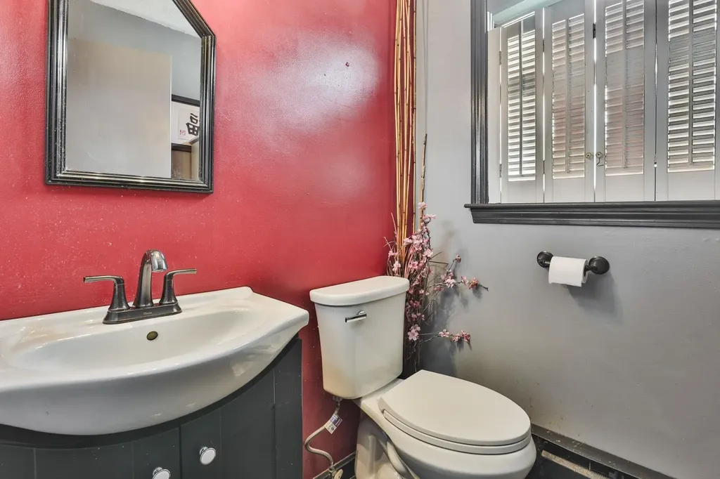 13R Gamache Road Derry NH 03038