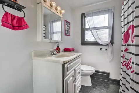 13R Gamache Road Derry NH 03038