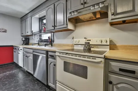 13R Gamache Road Derry NH 03038