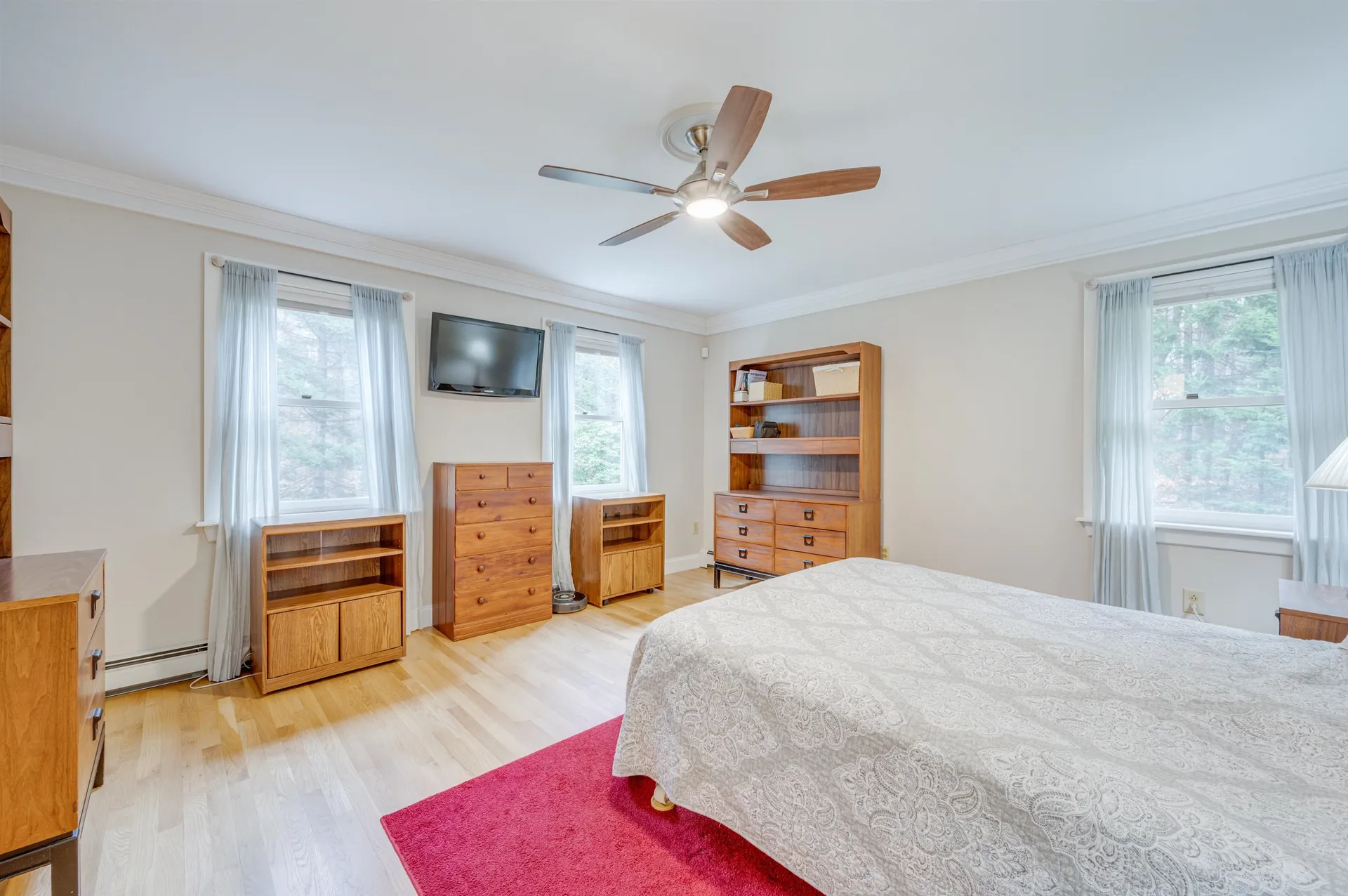 27 Pipers Glen New London NH 03257