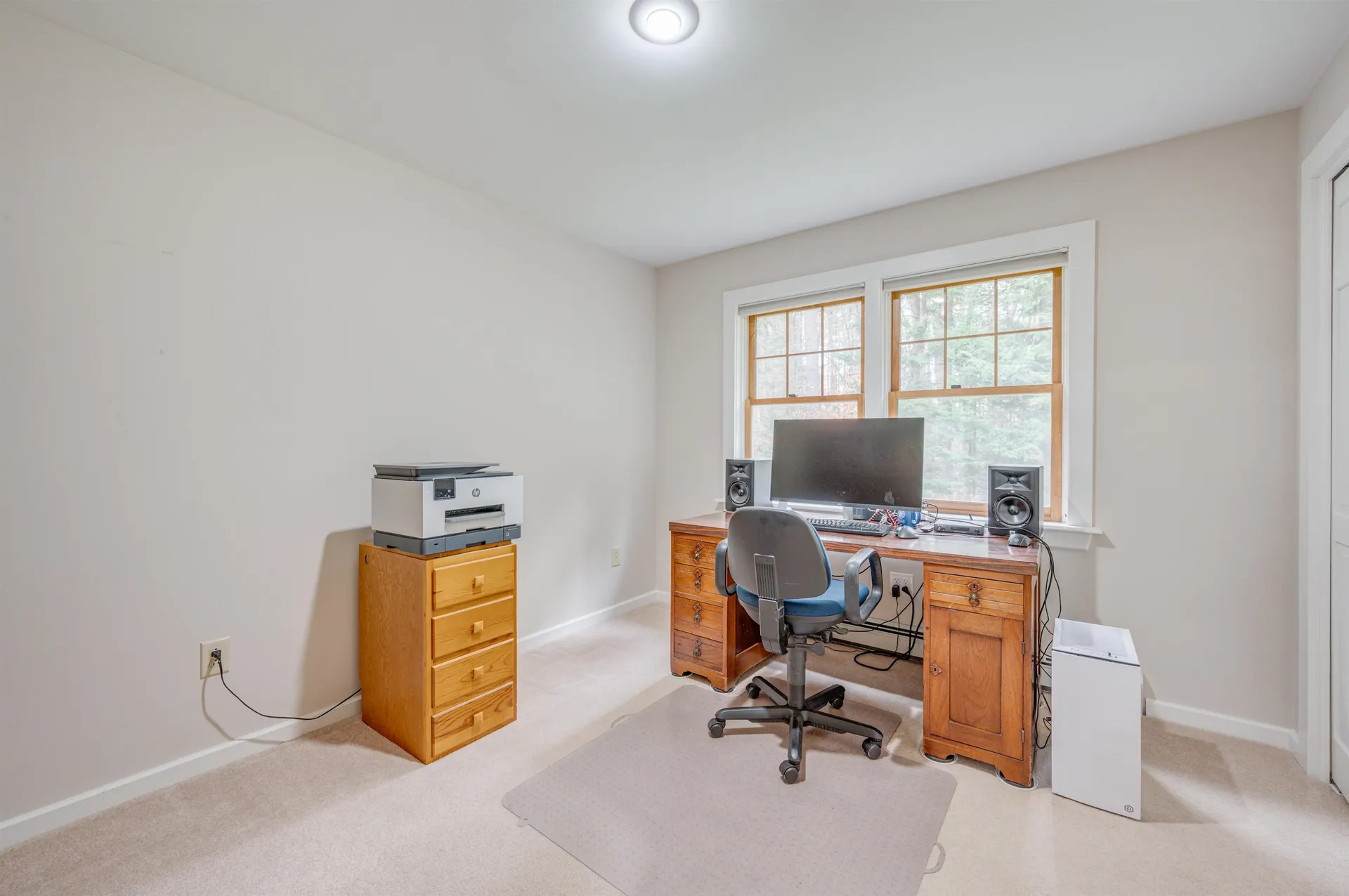 27 Pipers Glen New London NH 03257