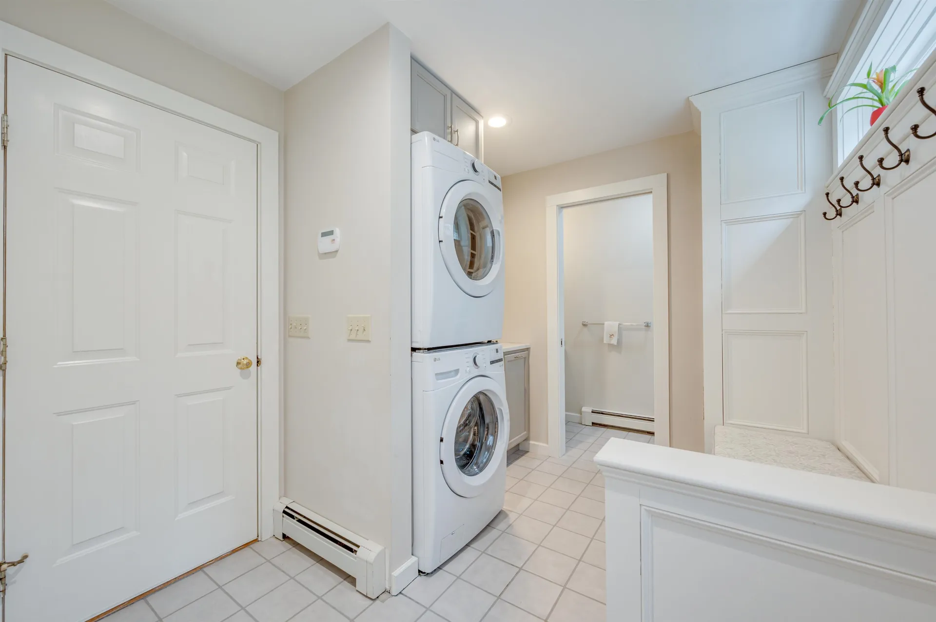 27 Pipers Glen New London NH 03257