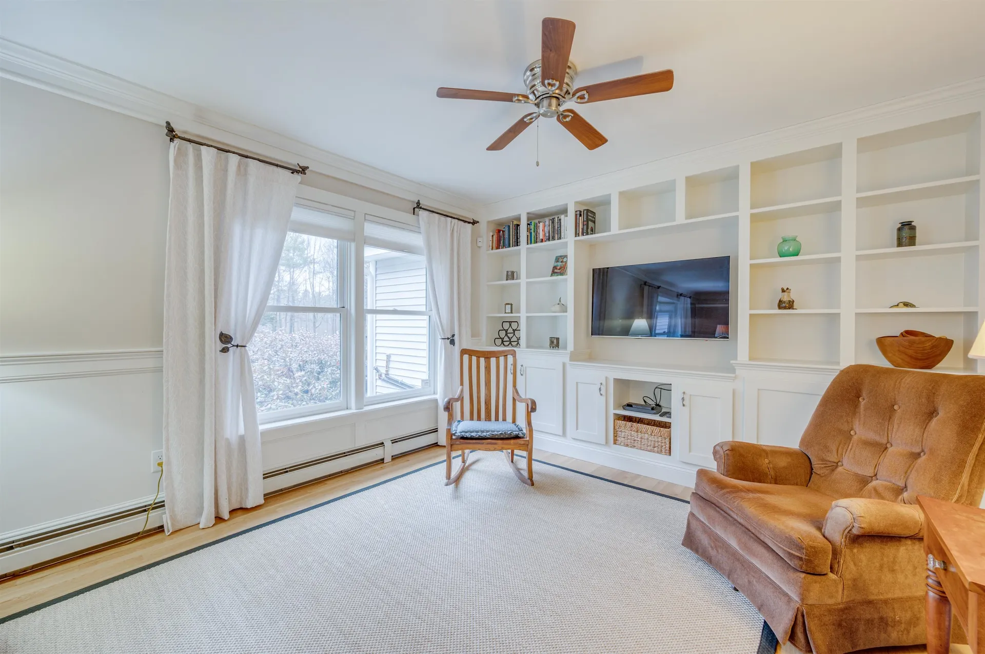 27 Pipers Glen New London NH 03257