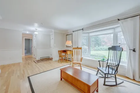 27 Pipers Glen New London NH 03257