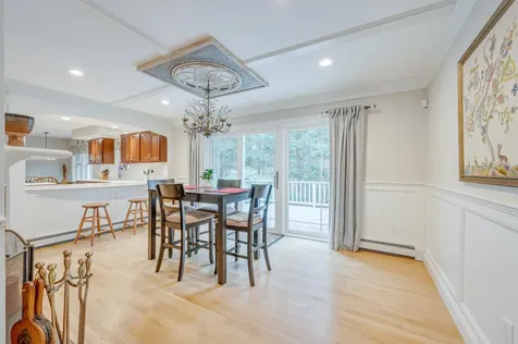 27 Pipers Glen New London NH 03257