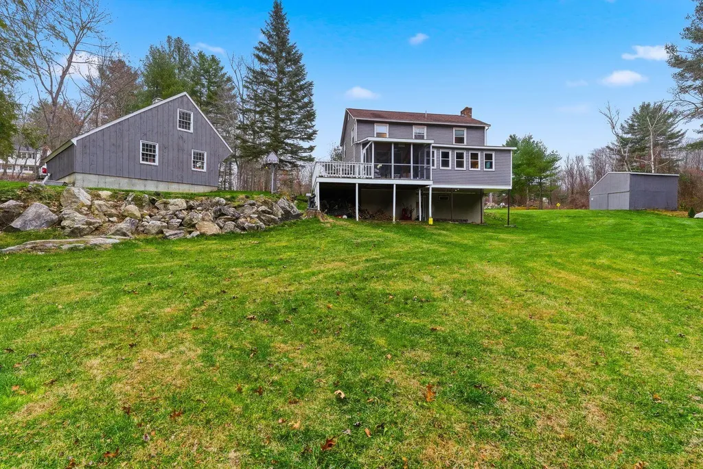 74 Speare Road Hudson NH 03051