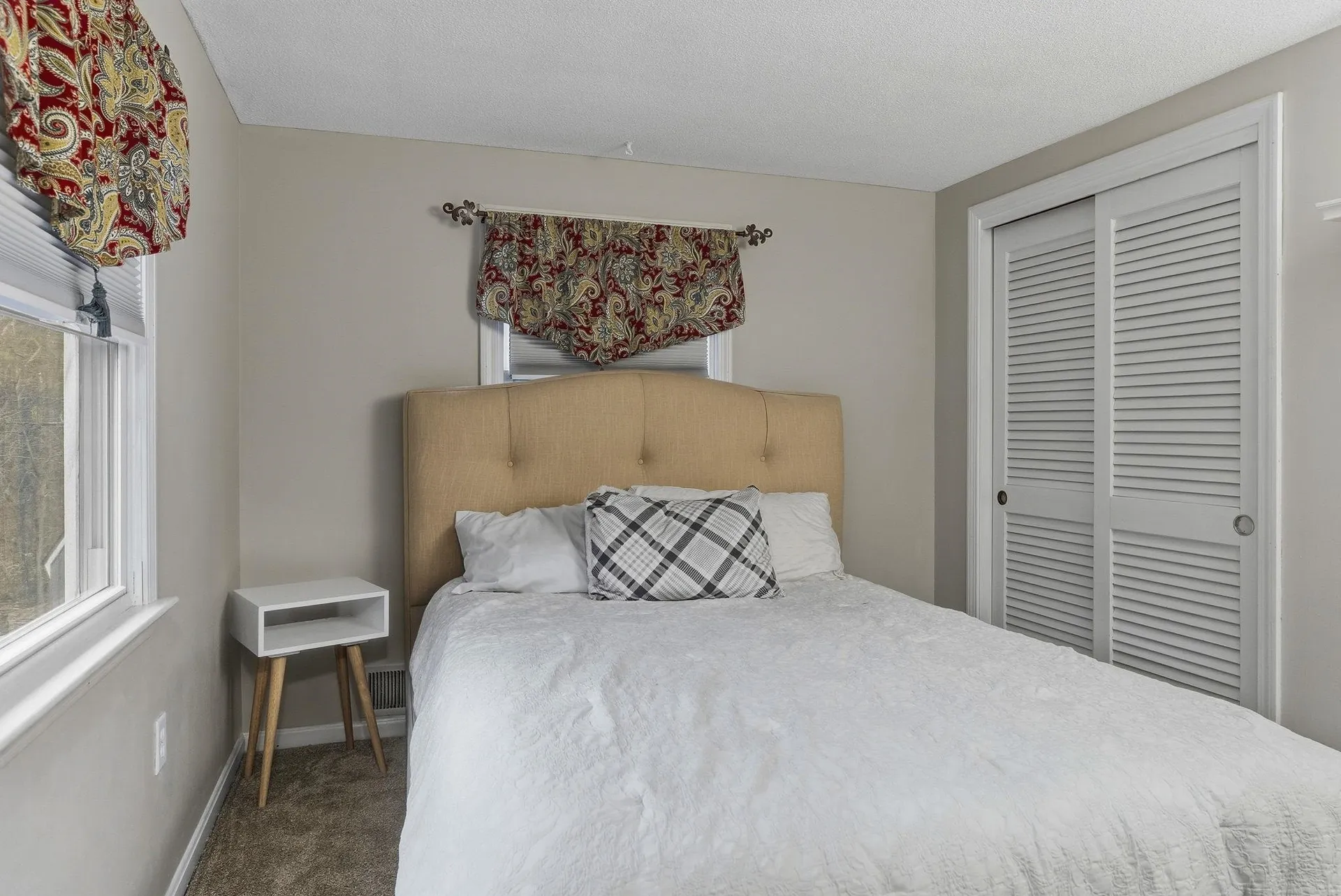 74 Speare Road Hudson NH 03051