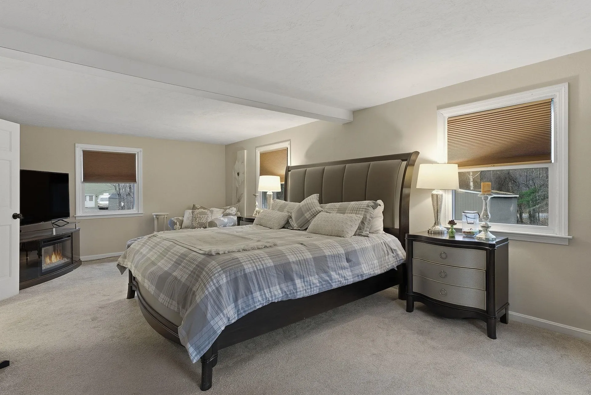 74 Speare Road Hudson NH 03051