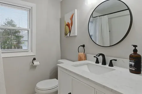 74 Speare Road Hudson NH 03051