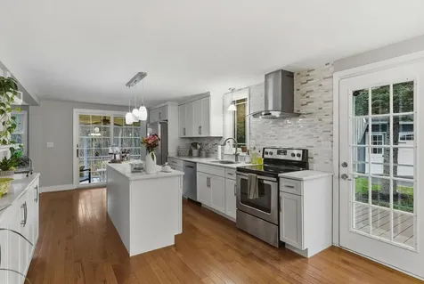 74 Speare Road Hudson NH 03051