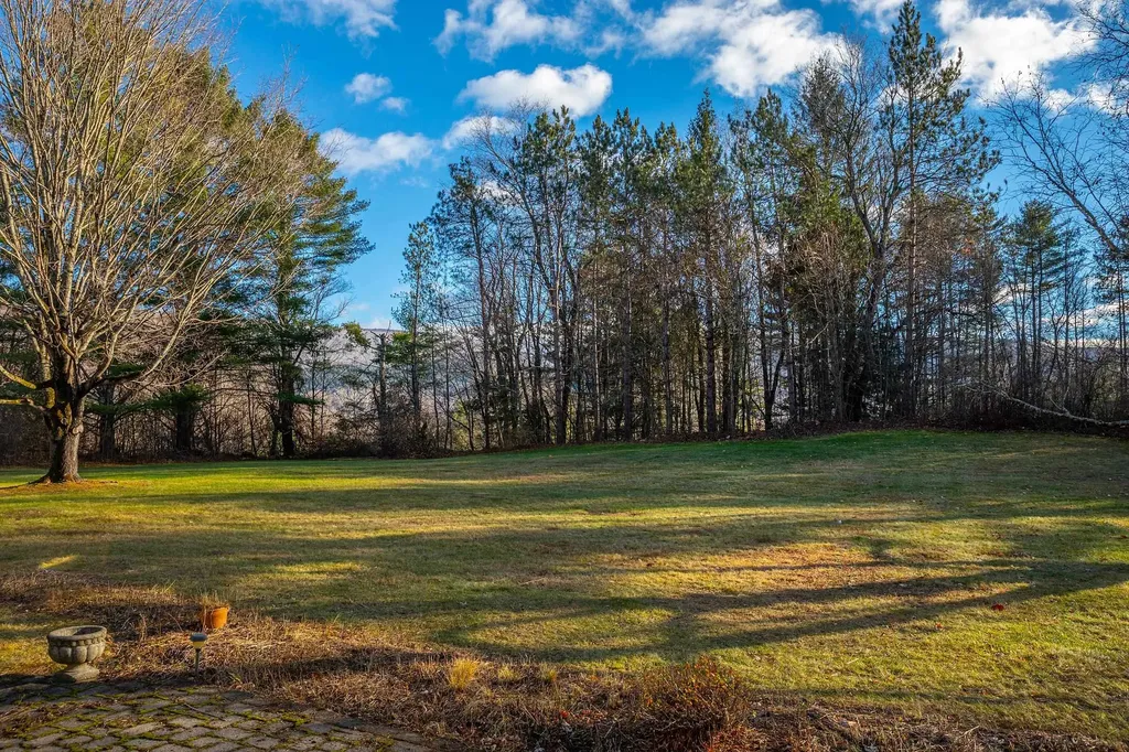 490 Barnumville Road Manchester VT 05255