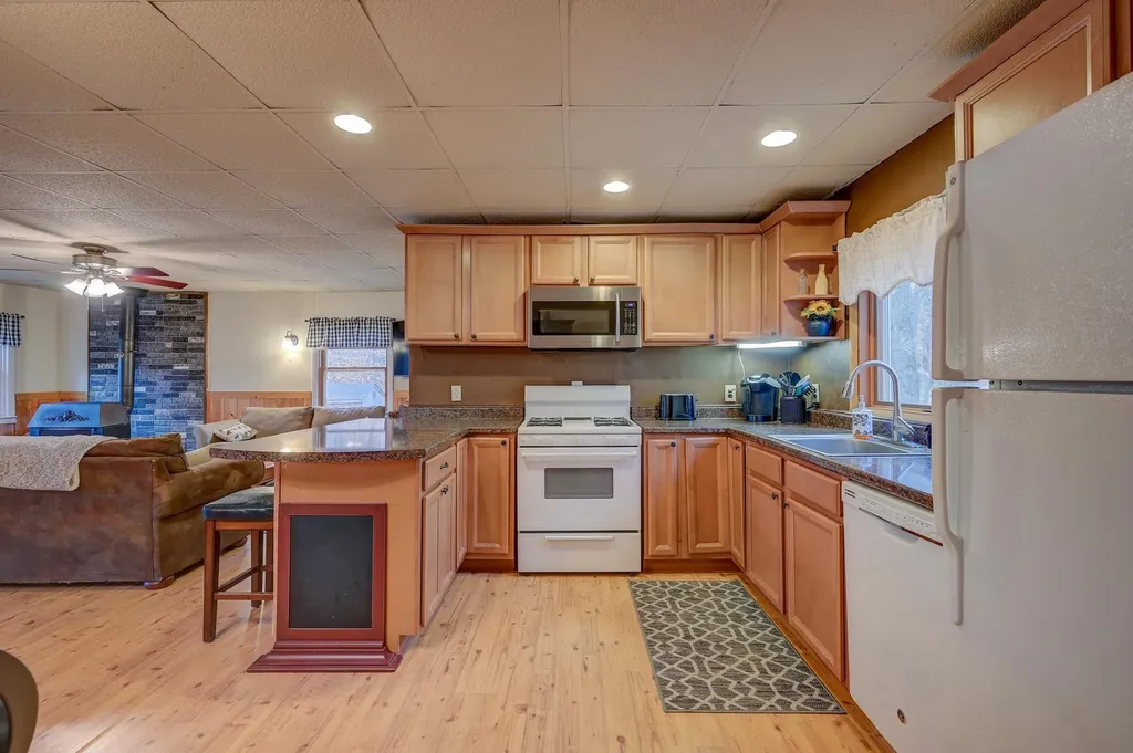 30 Middle Shore Drive Madison NH 03849